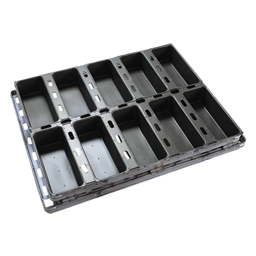 10 Strapped Bread Pan